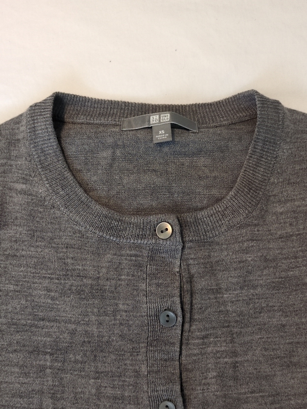 Uniqlo Women's Gray Merino Wool Button-Front Crewneck Cardigan Size XS